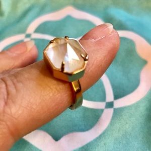 KENDRA SCOTT RYAN IVORY MOTHER OF PEARL RING SZ 7